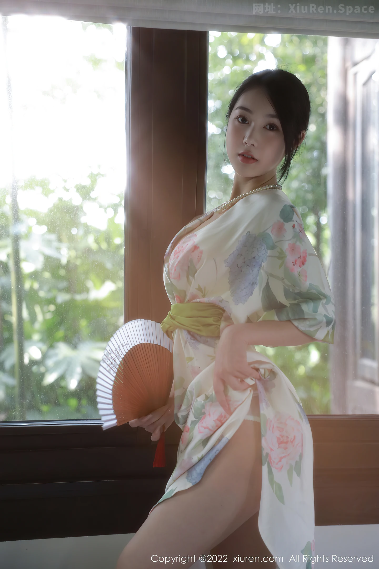 图片[6]-[XiuRen秀人网] VOL.5514 模特谢晚晚性感白色带花纹长裙配原色丝袜秀完美身材诱惑写真111P-秀人网官方网站